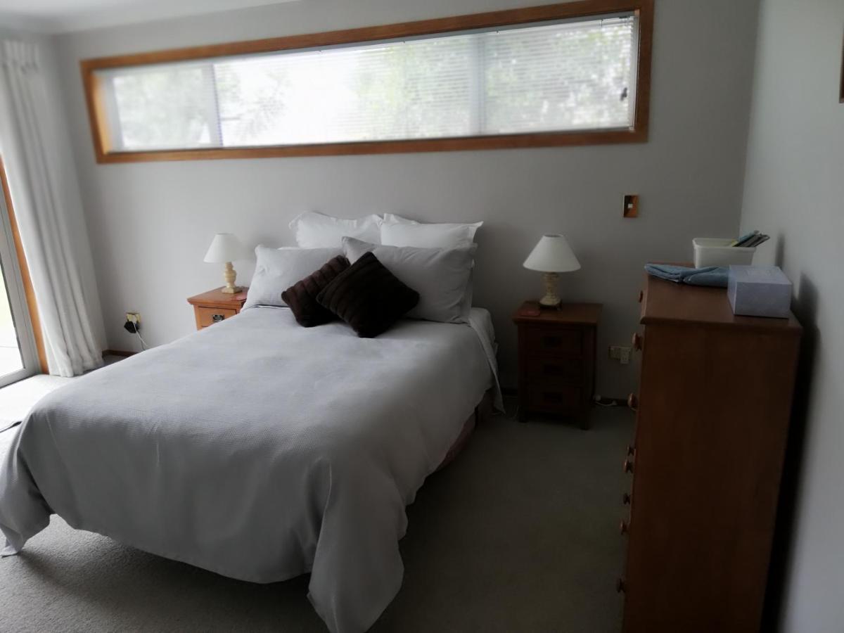 Whaka Heights Bed & Breakfast ไครสต์เชิร์ช ภายนอก รูปภาพ